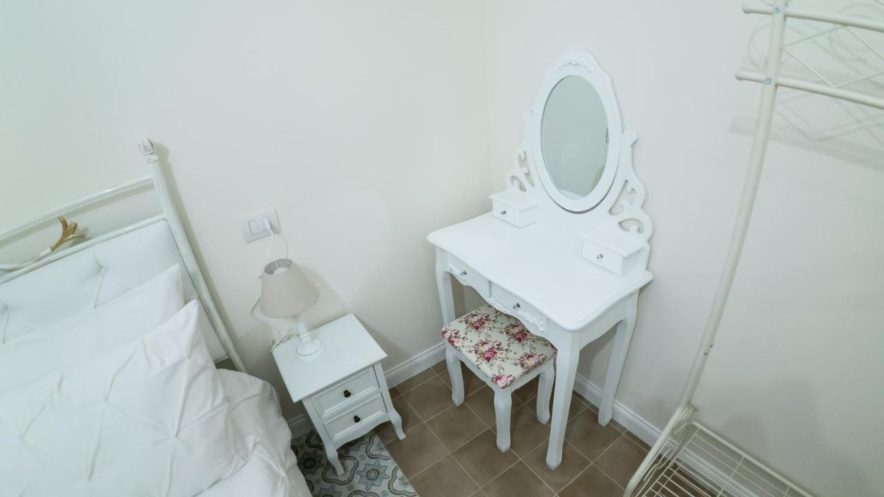 Apartamento Casa di Fló Bari Exterior foto