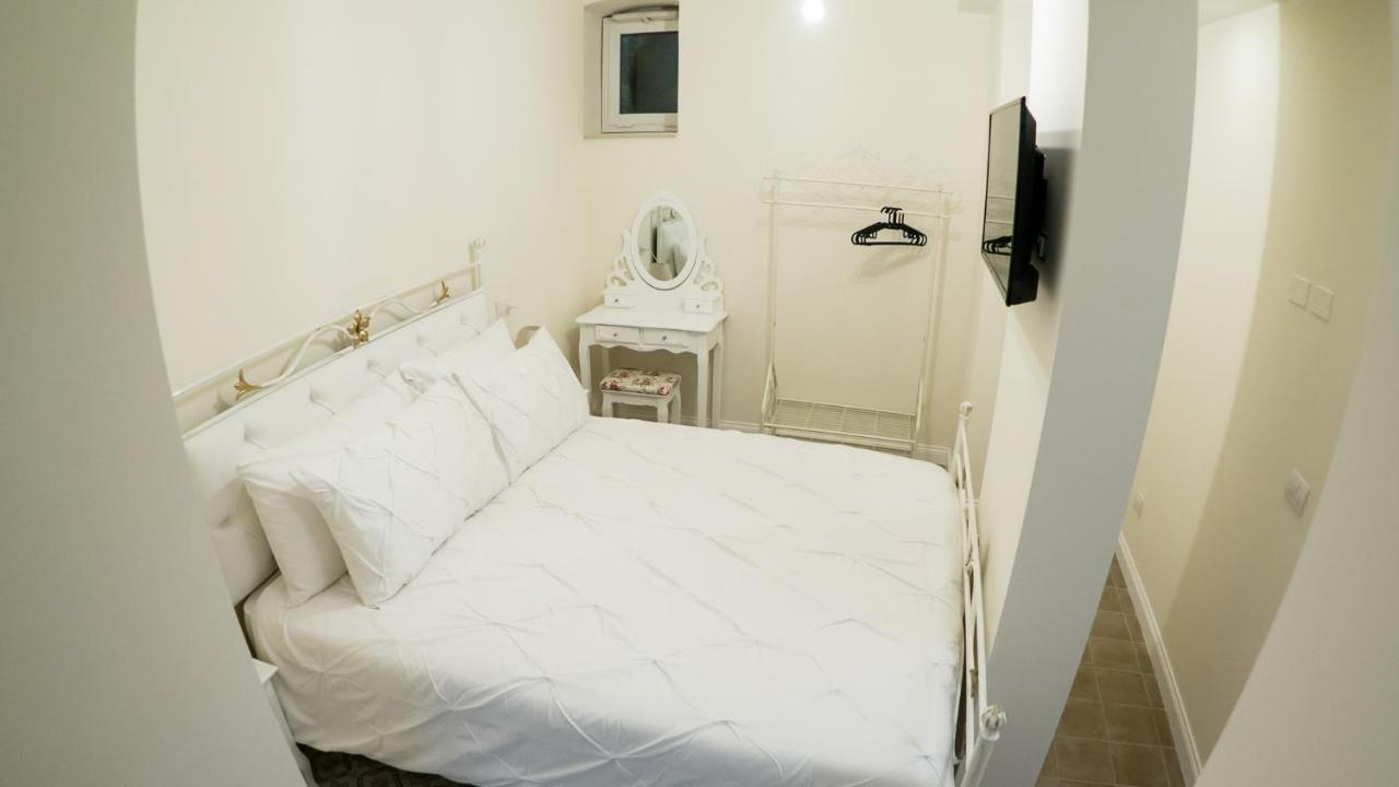 Apartamento Casa di Fló Bari Exterior foto